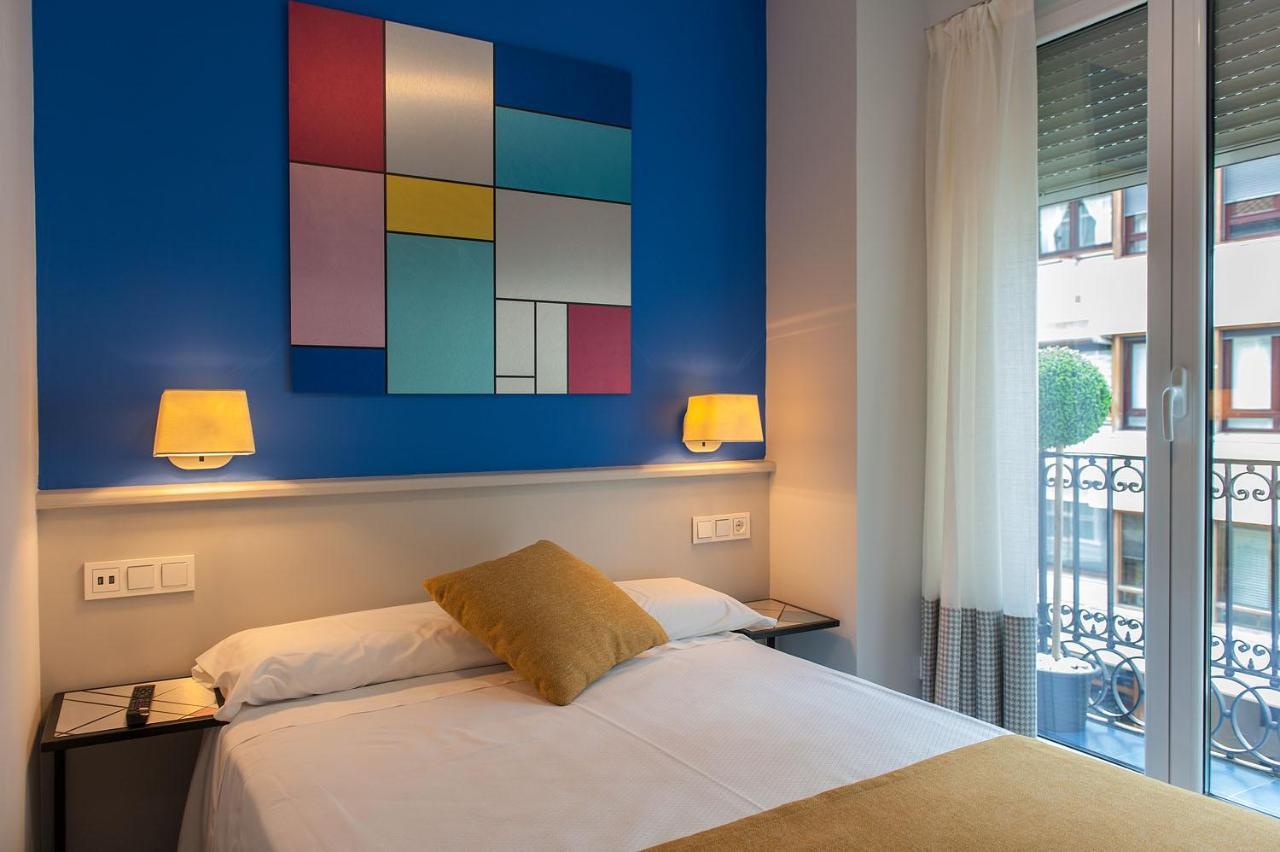 Hotel Hito Vitoria-Gasteiz Extérieur photo