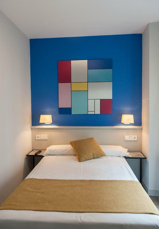 Hotel Hito Vitoria-Gasteiz Extérieur photo