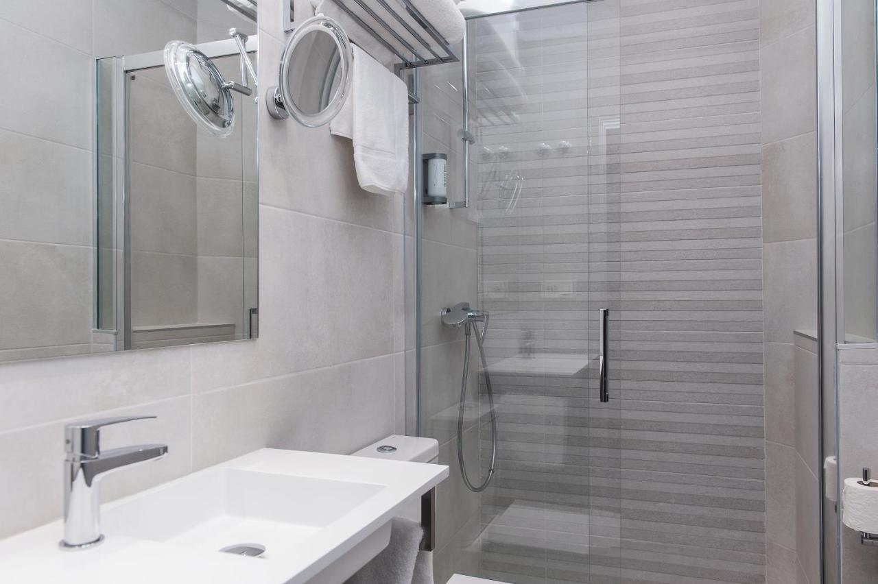 Hotel Hito Vitoria-Gasteiz Extérieur photo